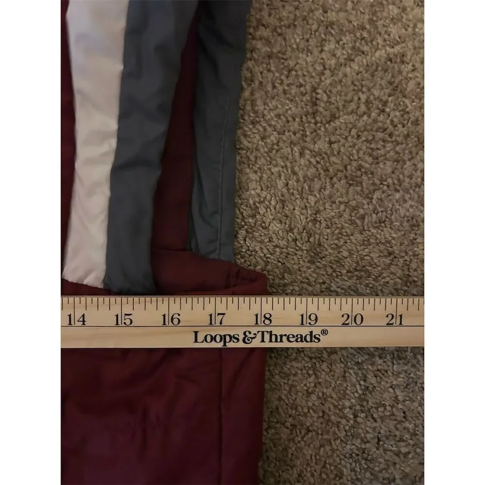 Vintage Women's Burgundy Puffer Vest Size S Casual Winter Outerwear - Picture 6 of 9